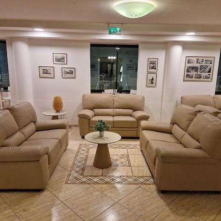 Hotel Caruso Римини Экстерьер фото